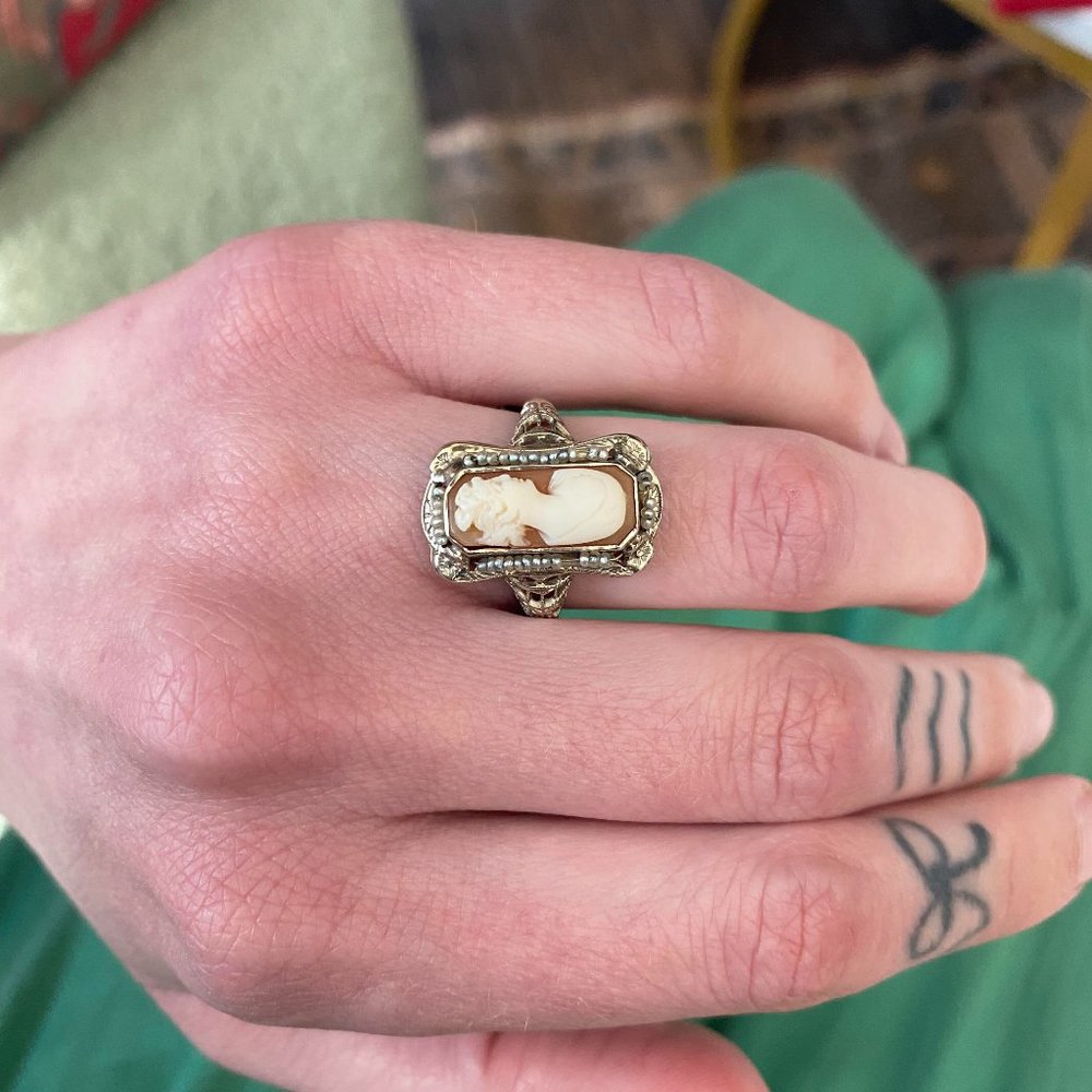 14k white gold filigree cameo with seed pearl ring